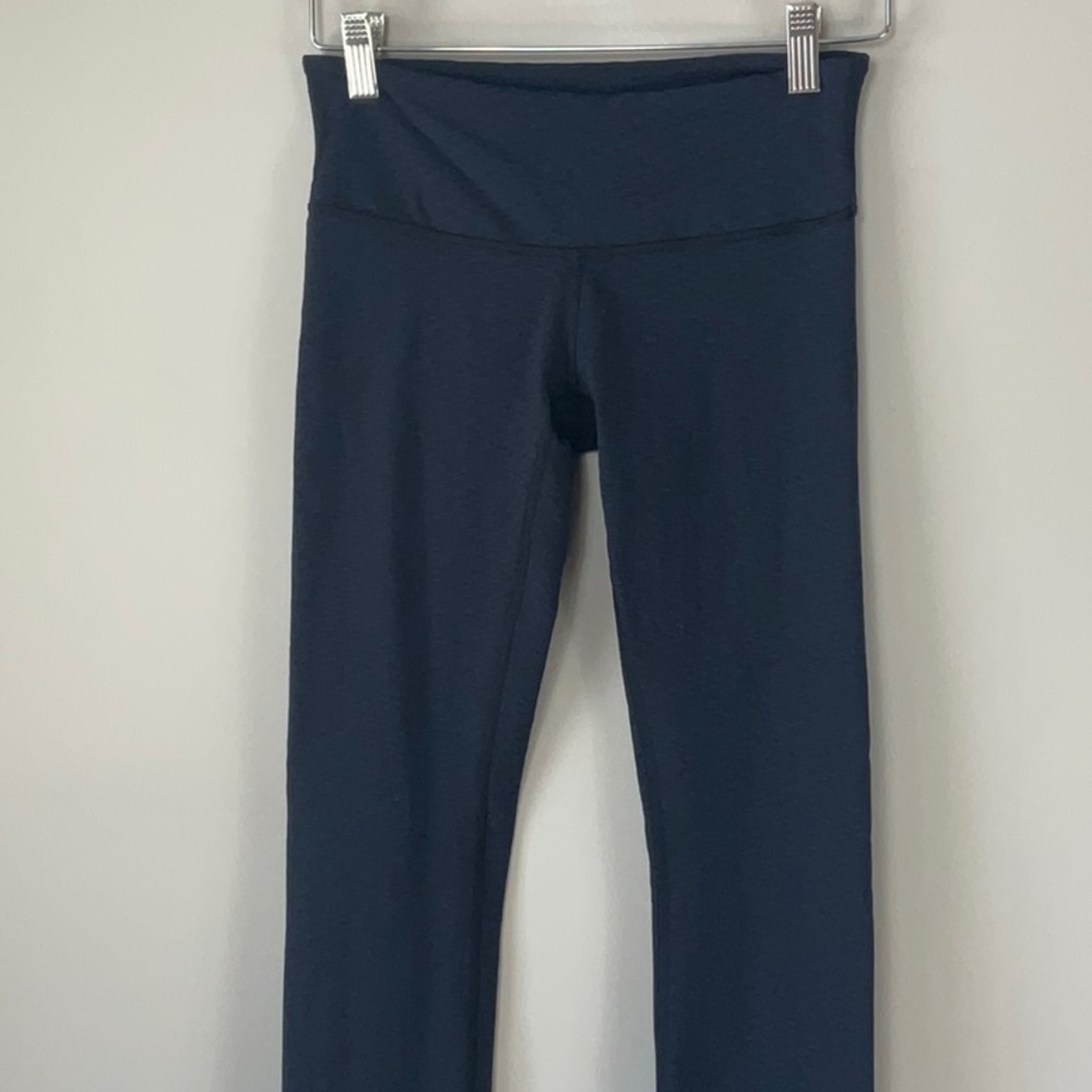 Lululemon blue black pattern tight - Picture 3 of 11